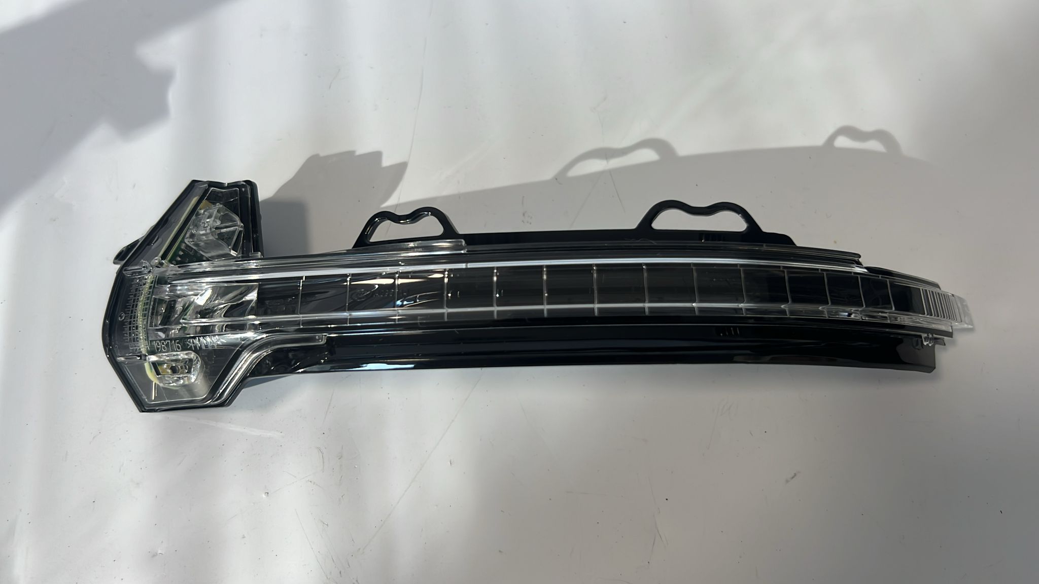 kierunkowskaz lusterka LEWY numer kat; 8W0949101 AUDI A4 B9 A5 F53...