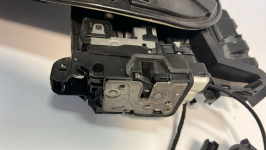 VOLVO XC90 II 2016-21 PODNOŚNIK SZYBY PRAWY PRZÓD numer kat; 31349763....