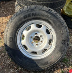 opona general grabber apt LT 265/70R17 rok 2021 . Bieżnik od znacznika...