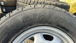 opona general grabber apt LT 265/70R17 rok 2021 . Bieżnik od znacznika...