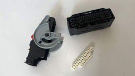 NOWE ORYGINALNE AUDI OE WTYCZKA DO ZŁĄCZEK PŁASKICH numer kat....