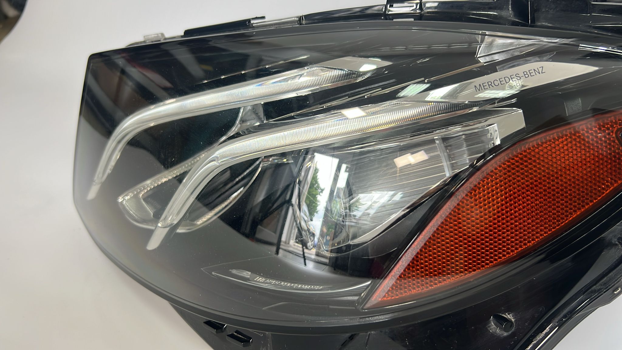 Mercedes 2139066901