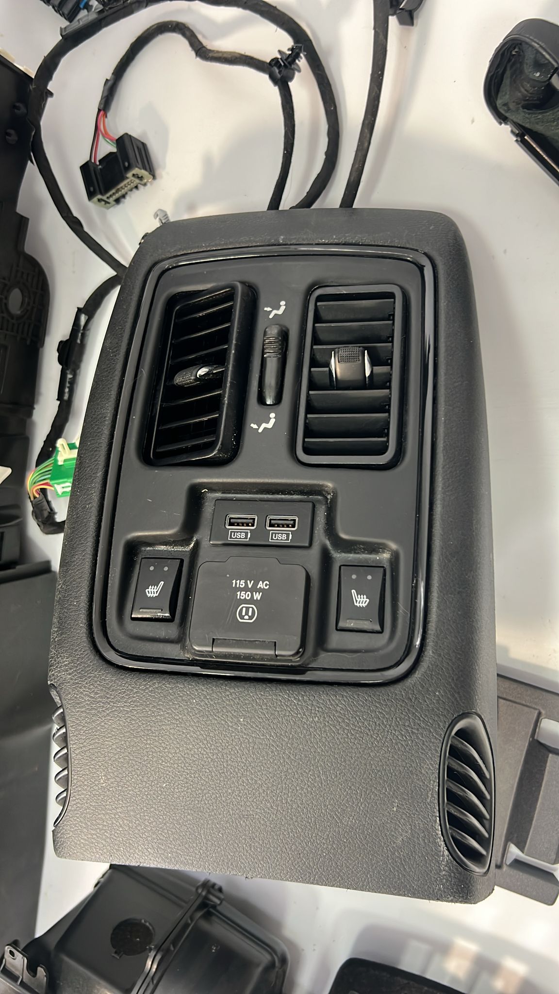 DODGE I000646