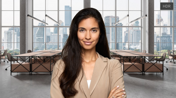 Wizerunek kobiety ukazany w technologii HDR i bez HDR.