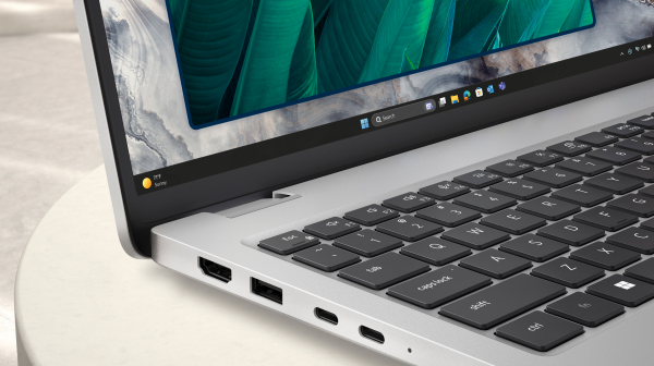 Dynamiczna zawartość kompresyjnych port&oacute;w Type-C.