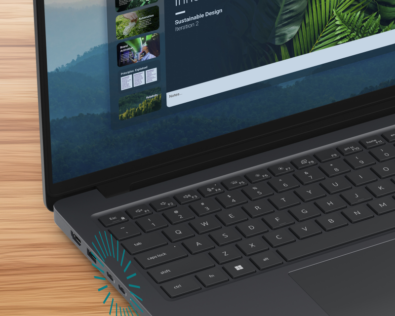 Zbliżenie na notebook Dell Pro Precision&nbsp;14 z&nbsp;serii&nbsp;5 z&nbsp;wyr&oacute;żnionymi portami.