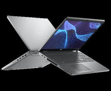 Zdjęcie dwóch notebooków Dell Latitude 15 5530, jednego z przodu i jednego z tyłu, przedstawiające wygląd i konstrukcję produktu.