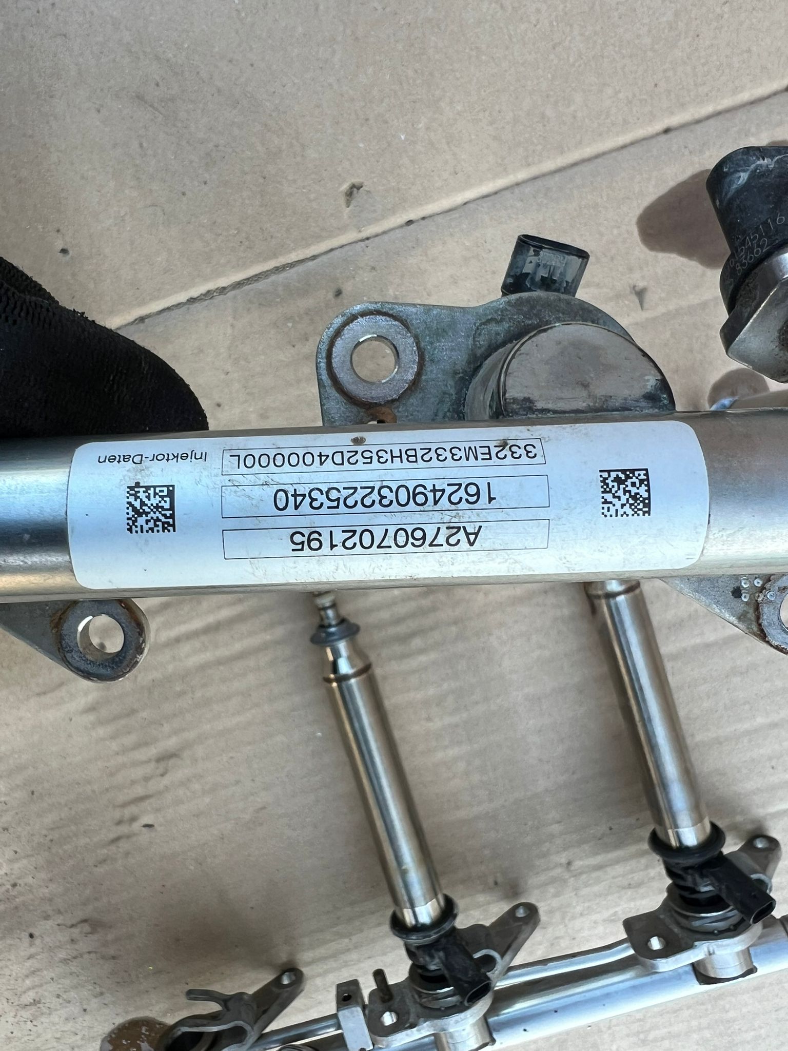 LISTWA WTRYSKOWA (Z WTRYSKIWACZAMI) stan MERCEDES GLE W166 3.0 V6...