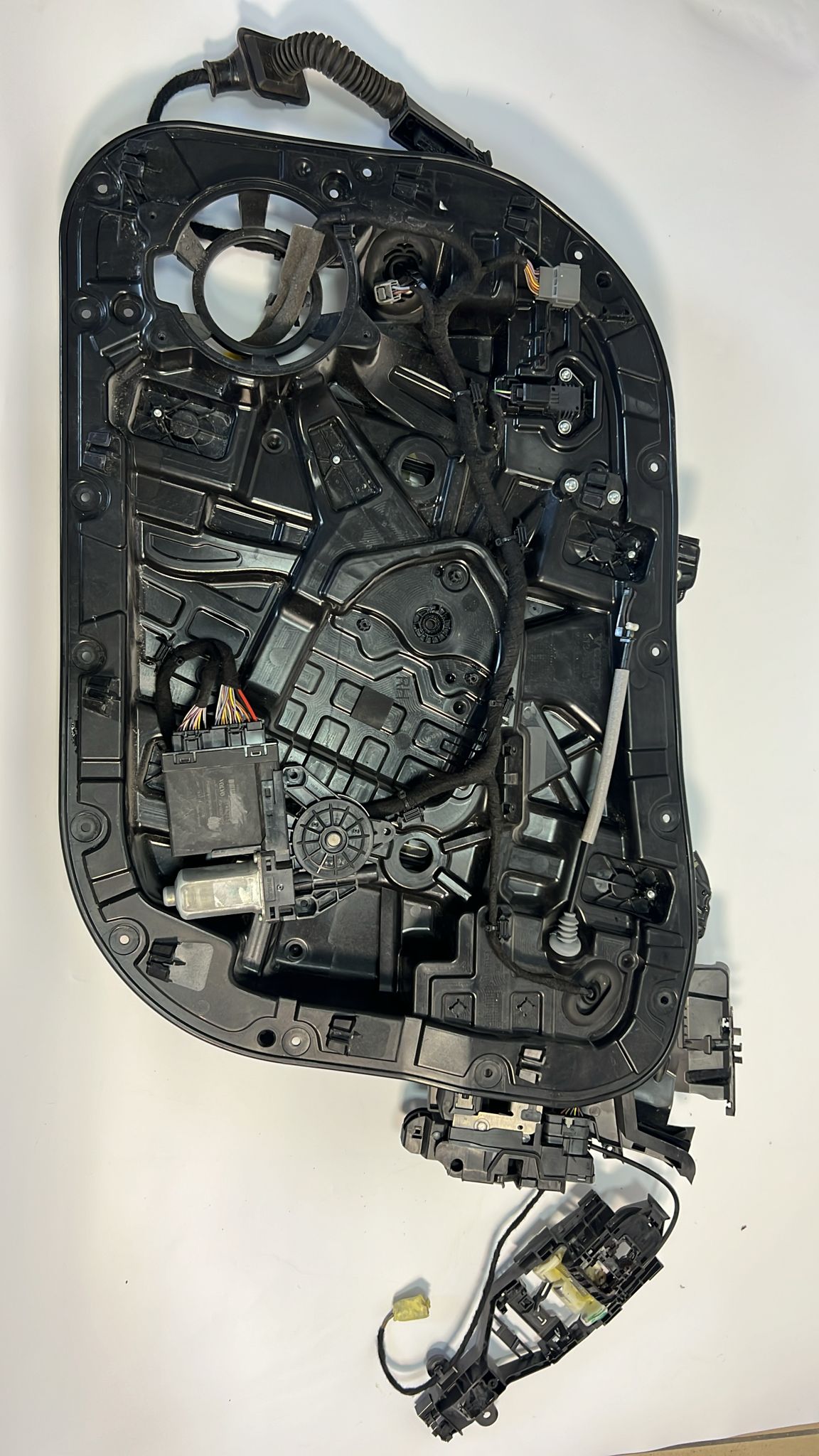 VOLVO XC90 II 2016-21 PODNOŚNIK SZYBY PRAWY PRZÓD numer kat; 31349763....