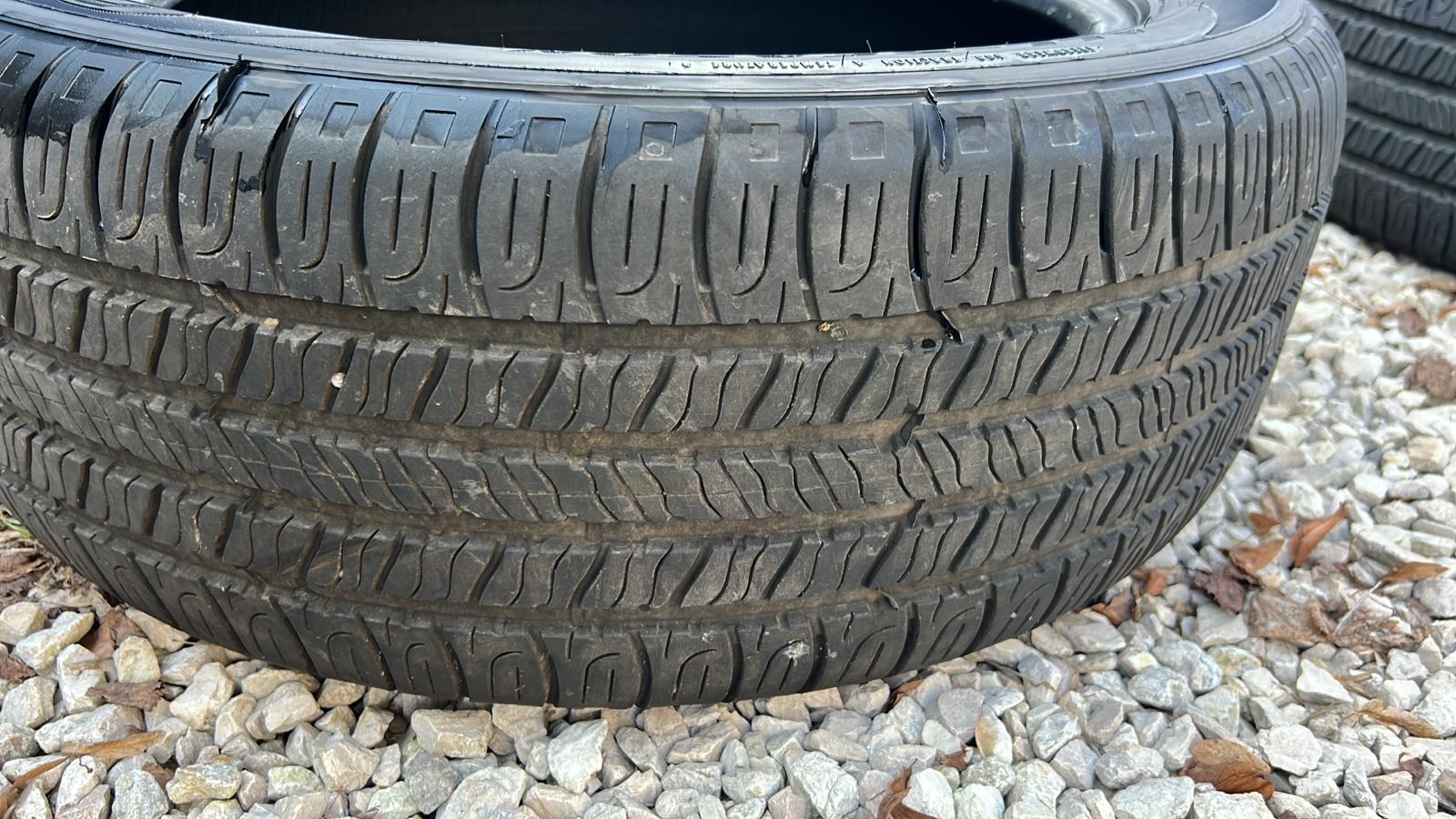 opona good year Assurance 255/50r20 105H 23 m s . Bieżnik całkowity...