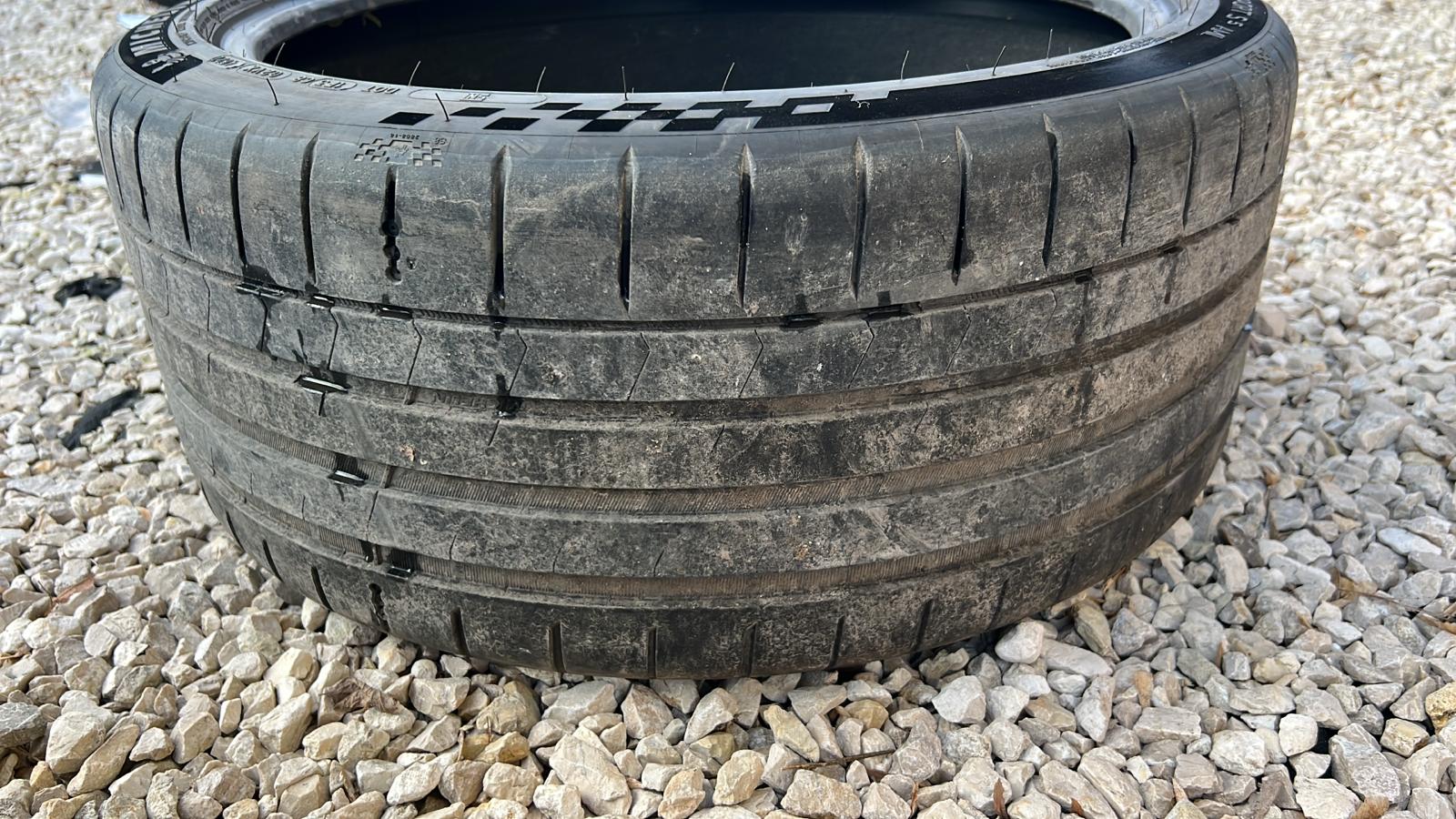 opona Michelin pilot sport s5 275/35zr21 rok 2022 . Bieżnik od znacznika...