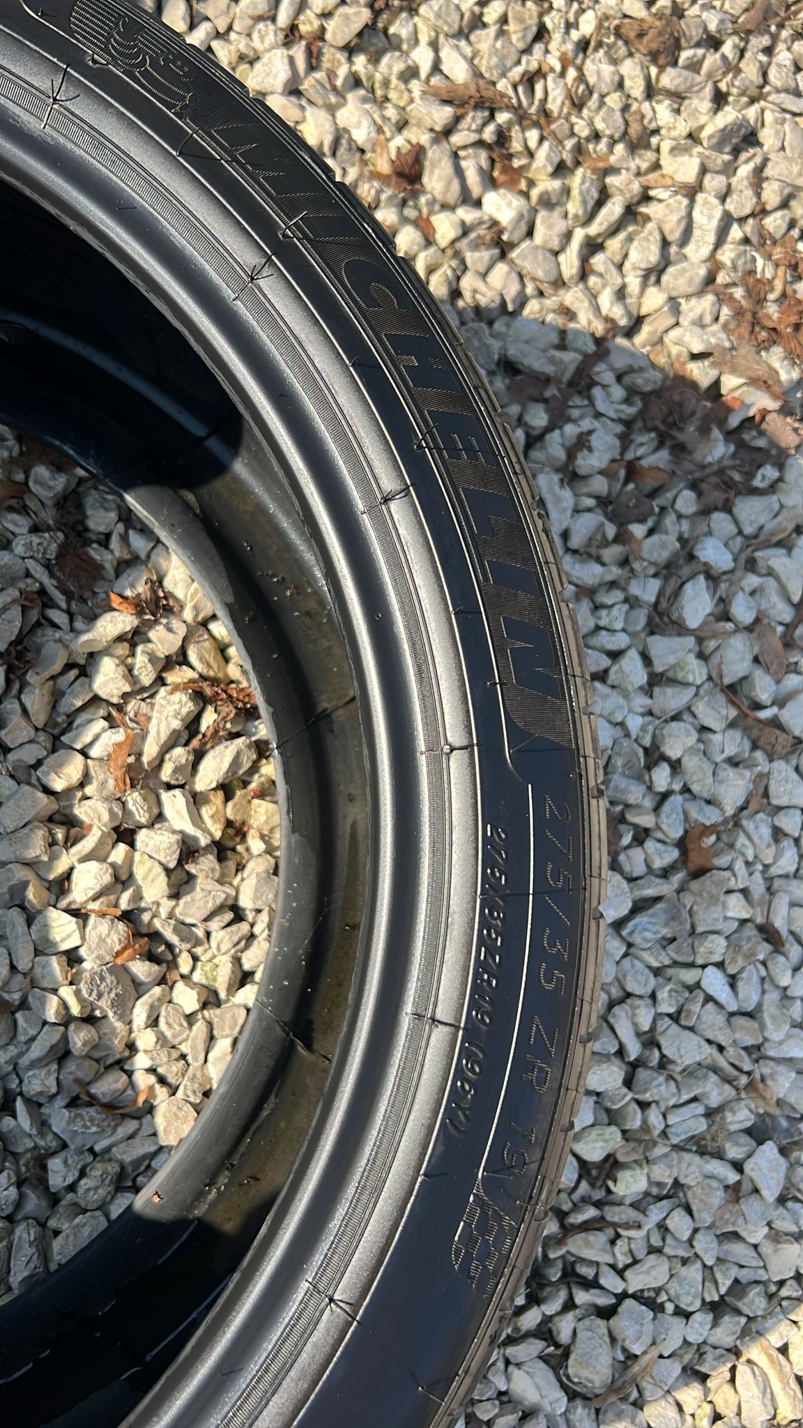 opona michelin pilot sport 4s 275/35 zr 19 rok 2022 Bieżnik od znacznika...