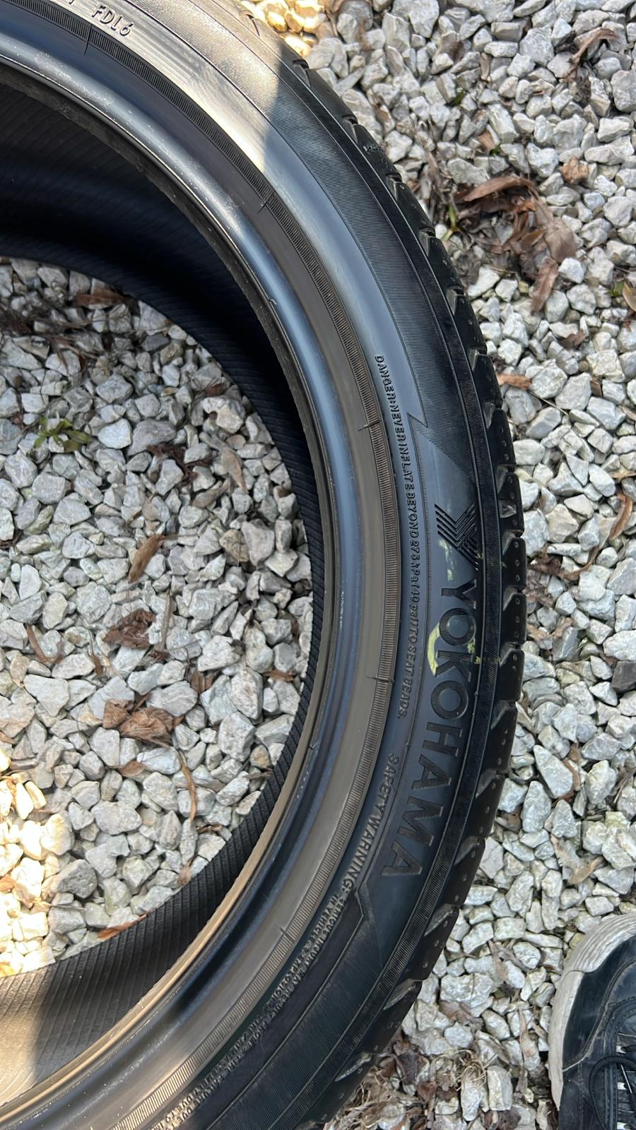 opona Yokohama advan sport v107 285 /35ZR20 rok 2022 Bieżnik od...