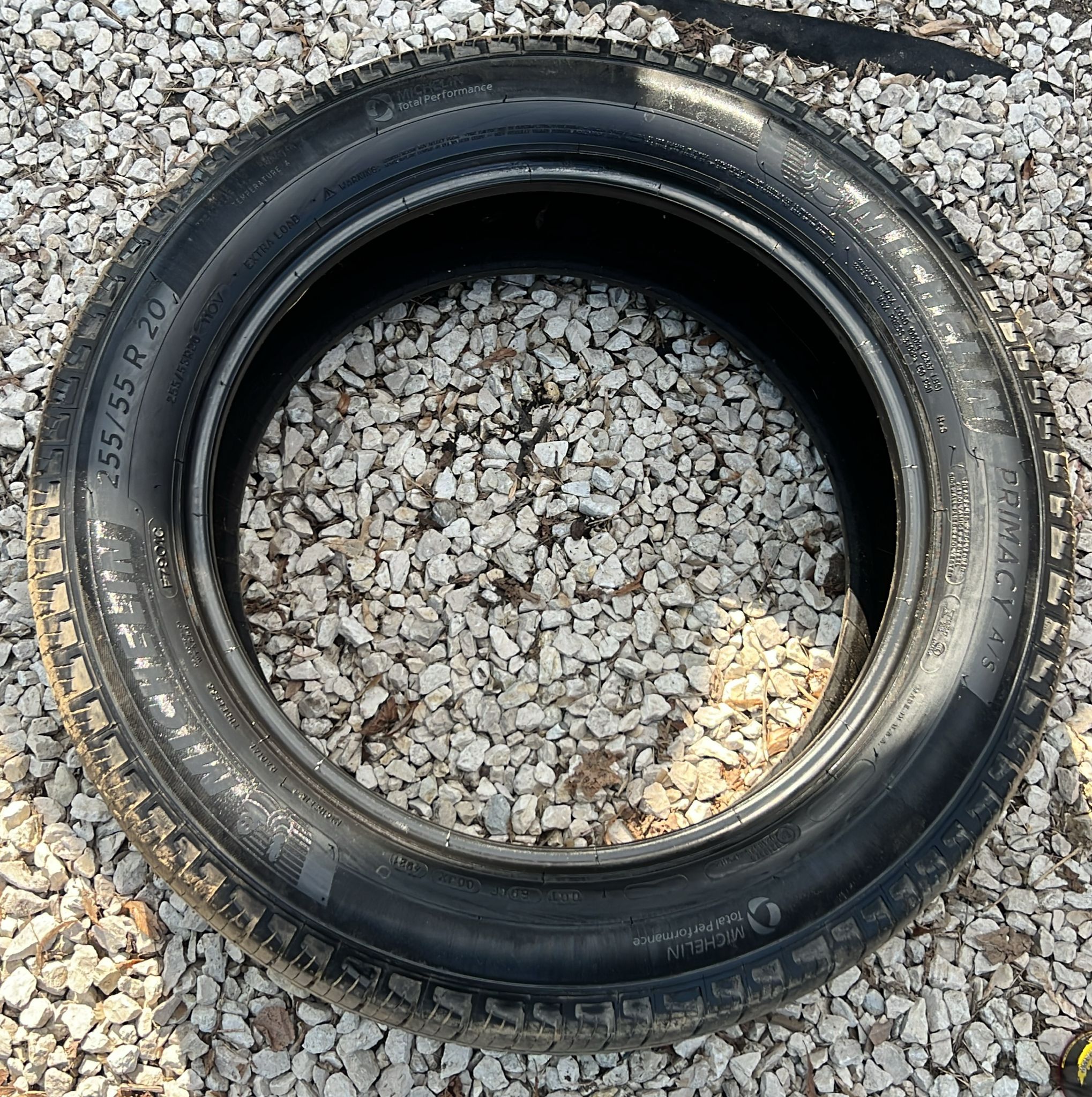 opona michelin primacy a/s m S 255/55R20 rok 2021 Bieżnik od znacznika...