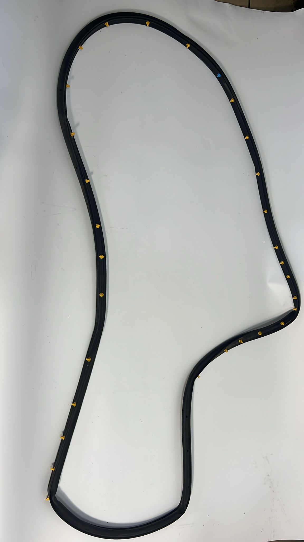 FORD KUGA III gumowa uszczelka drzwi LJGBS20530JS 2.5 30369035 ....